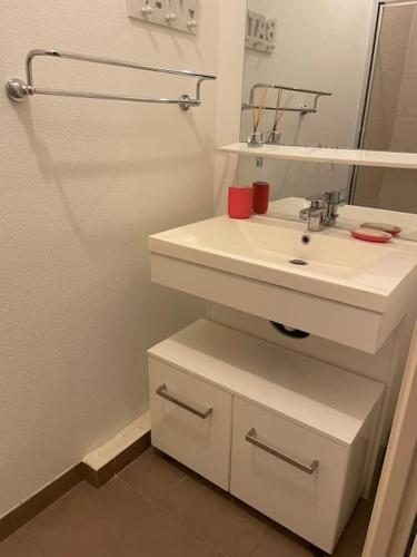 chez Catherine tres beau logement tout équipé et proche des transports, Marsella (foto 9)