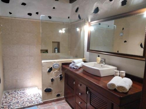 Fürdőszoba, LANZAROTE Casa Volcánica-Anclada sobre la lava del volcán (LANZAROTE Casa Volcanica-Anclada sobre la lava del volcan) in El Islote