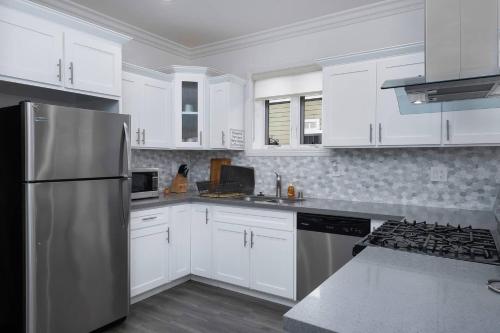 Comfy 4BR home near Korea Town in Los Angeles, USA