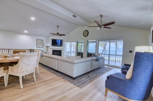 BEACHFRONT-Amazing Fishing,Shelling,Sunrise views! in North Captiva Island