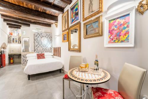 Intimo ed Eclettico Studio a Trastevere, Roma (foto 3)