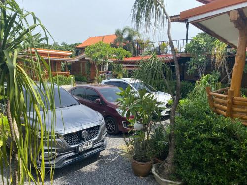 Kitchen Baan Mai Sak Homestay, Khao Wong Phrachan