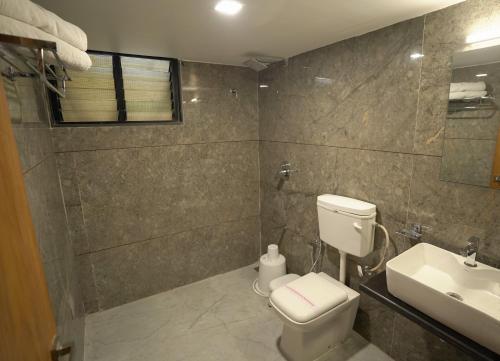 Hotel Shertown – Ahmedabad, TN