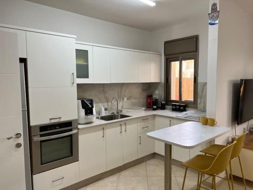 הבית של נוני - House of Nuni in Eilatas