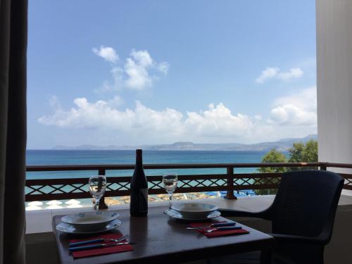 Apollon Hotel - image 3