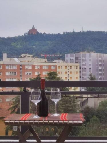 Brodolinas: bilocale esclusivo con vista, Boloňa (fotografie 7)