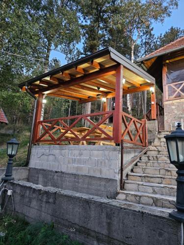 Divcibarski Konak - image 11