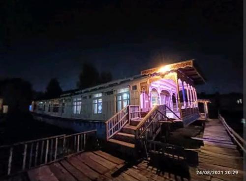 Heritage villy Bombay group of house boat