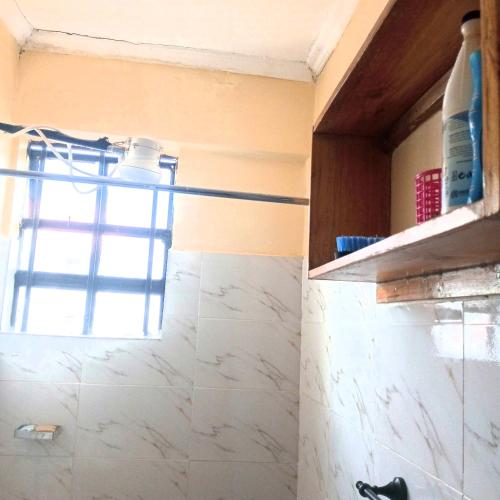 Душ, Milly's homes in Shirere