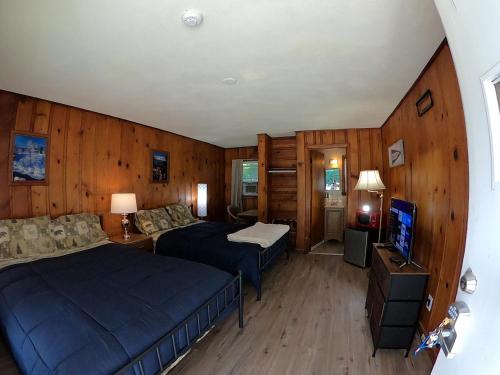 Heart of the Berkshires Motel – Pittsfield, MA