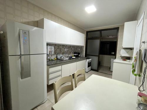 Apartamento aconchegante e espaçoso! (Apartamento aconchegante e espacoso!) in วีลา ลุยส์ อันโตนิโอ