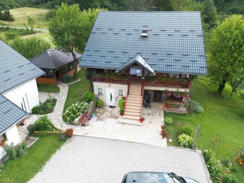  Guest House Family Varda Plitvice Lakes in Jezerce