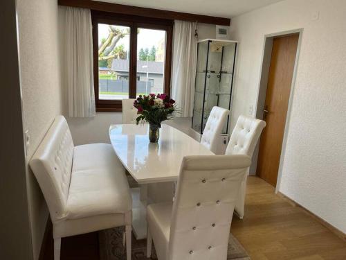 Palvelut, Privatzimmer in geteilter Wohnung in Vaduz