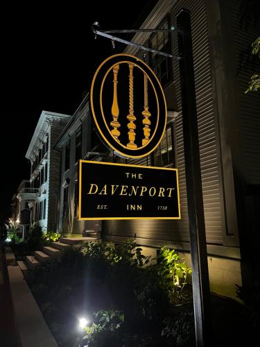 The Davenport Inn