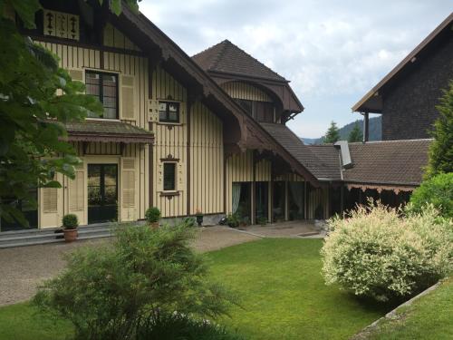 Le Manoir Au Lac - image 6