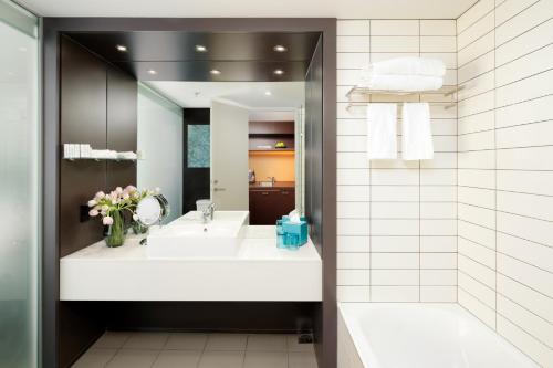 Rydges Wellington - image 4