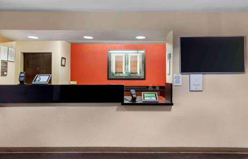 Extended Stay America Suites - Los Angeles - Long Beach Airport