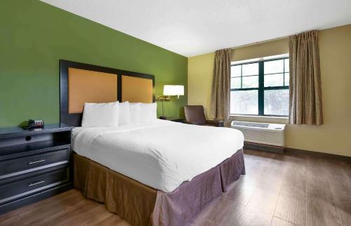 Sonesta Simply Suites Lansing