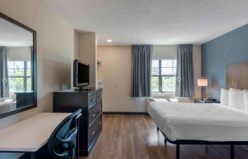 Extended Stay America Suites - San Francisco - San Mateo - SFO