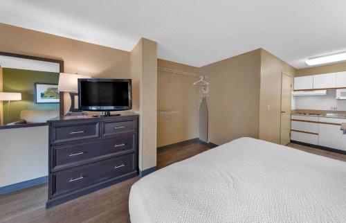 Extended Stay America Suites - Orange County - Brea