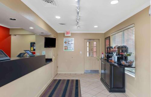 Extended Stay America Select Suites - Richmond - West End - I-64 in Short Pump, USA