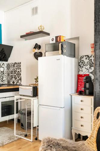 Lisbon Garden Stays, with BBQ, Easy Parking near Tejo, Fast Access to Alfama & Downtown, Lisabon (fotografie 9)