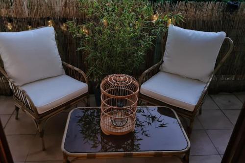 Maisonnette à 2 pas de la Seine (Maisonnette a 2 pas de la Seine) in Мезон-Лафітт