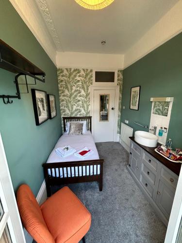 The Lyndhurst Guest House
