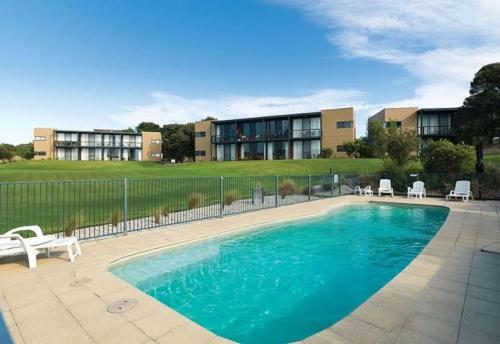 Luxury 1BR Apartment - Golf & Hot Springs Retreat!