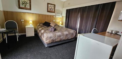 Blue Lake Motel Room Type - Queen Room