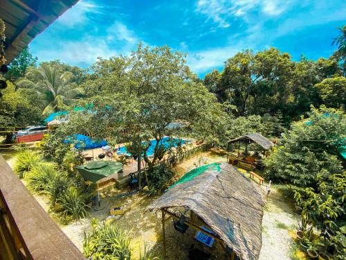 Úszómedence, Tinipak Lodge in Tanay