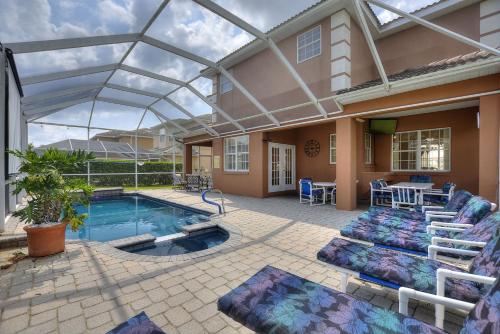 6 Bed, 2 Suites, Pool, Spa, Games Room #800 villa