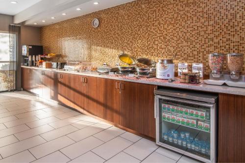 SpringHill Suites Las Vegas Henderson - image 14