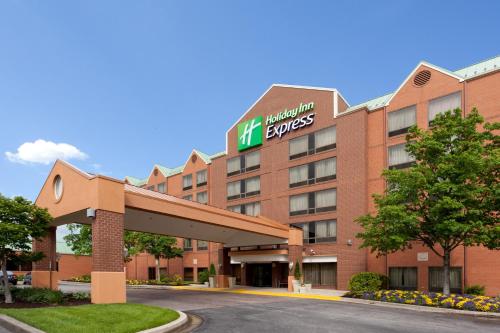 . Holiday Inn Express Baltimore BWI Airport West by IHG