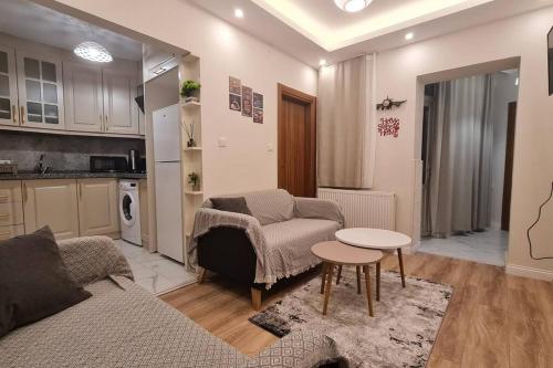 Cozy 2 bedroom near Green Mosque