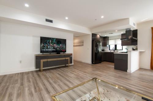 Regency Modern Apartments in Los Angeles, USA