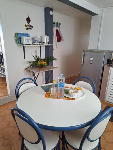 virtuve, MAISON DE VACANCES KAZ A LOLO in Port-Louis