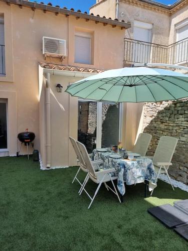 Charmante petite maison, Le Crès