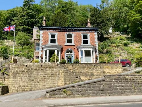 Heathbank House B&B - Accommodation - Matlock Bank