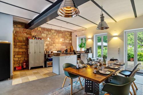 Konyha, Gutshof Kaiserbacher Mühle (Gutshof Kaiserbacher Muhle) in Klingenmunster