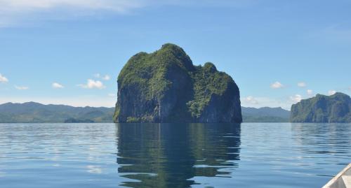 Neela Tourist Lodge – El Nido, WI