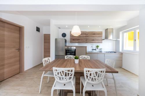 virtuve, Apartments Fiera in Zverinac