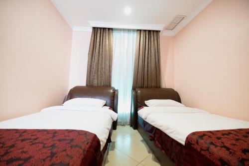 Two-Bedroom Apartment (4 Adults + 2 Children) image 9