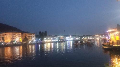 Island, Srinagar (photo 4)
