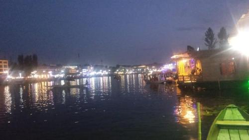 Island, Srinagar (photo 8)