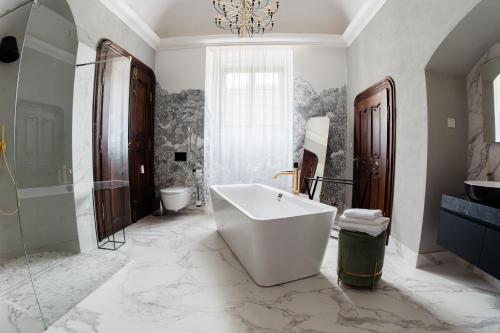 Баня, Villa Zara Boutique Hotel Resort in Štós - kúpele