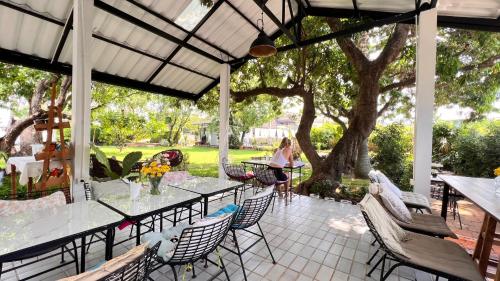 UDEE Cozy Hotel