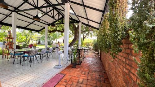 UDEE Cozy Hotel