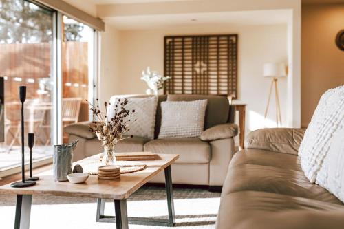 Cod Rock Point - Tap to explore photos