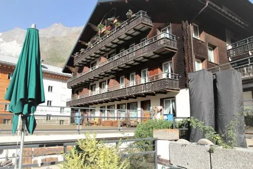 Self-Service Guesthouse Berggeist in Saas-Fee, Schweiz